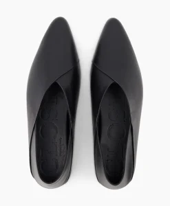 Instappers^Closed Ballerina Zwart