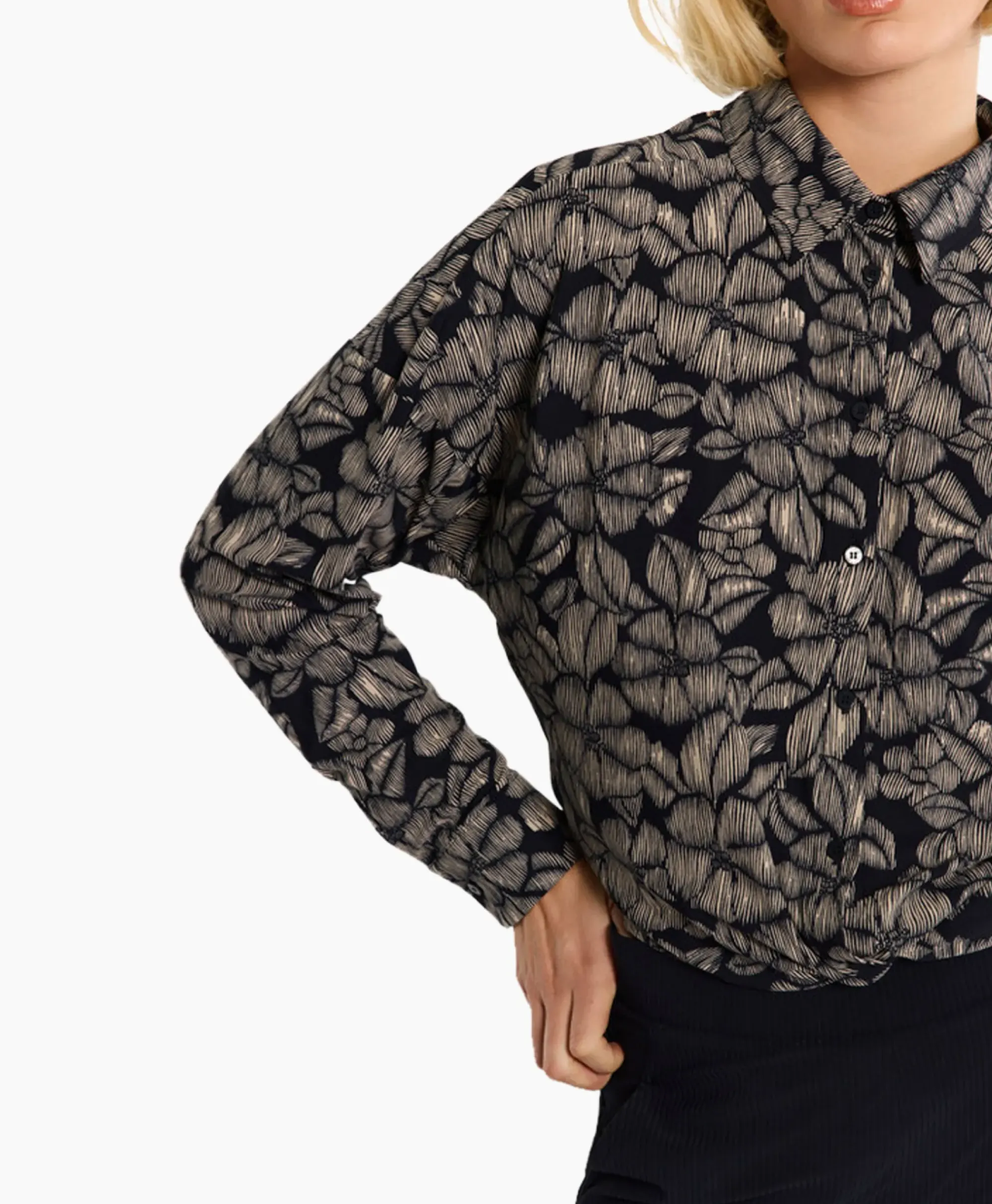 Blouses^Studio Anneloes Blouse Sanne Flower Zand